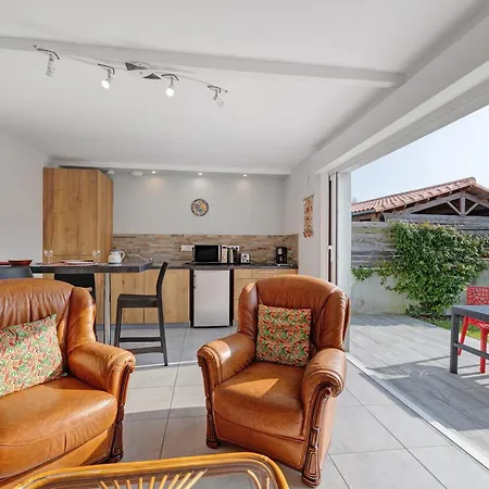 Holiday home Les Libellules Le Perrier